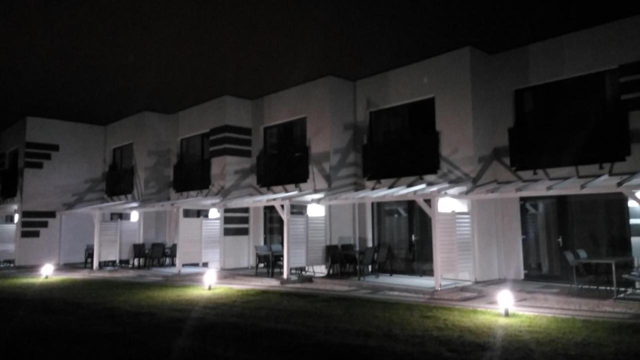 Over Lake-Domki,Apartamenty Mielno  Exterior photo